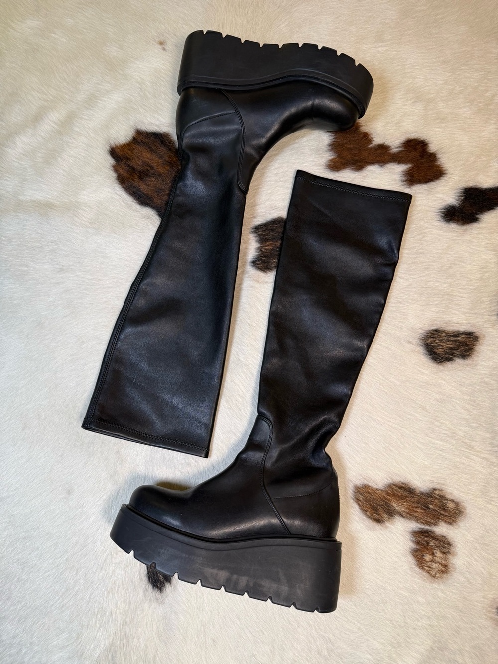 Black Over-the-Knee Platform Stretch Boots – Size 39